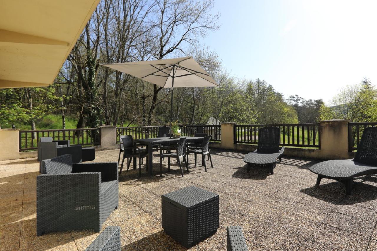 מונטיניאק Domaine De Puy Robert Lascaux - A 800M Grotte De Lascaux - Hotel Avec Piscine - Chambres Et Gites-Appartements - Sarlat - Dordogne מראה חיצוני תמונה